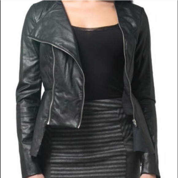 WHITE W118 vegan leather “Lewis” jacket w tails. - Picture 3 of 8